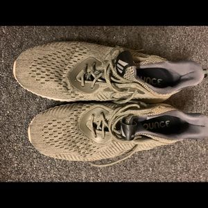 Adidas Alpha bounce men size 11